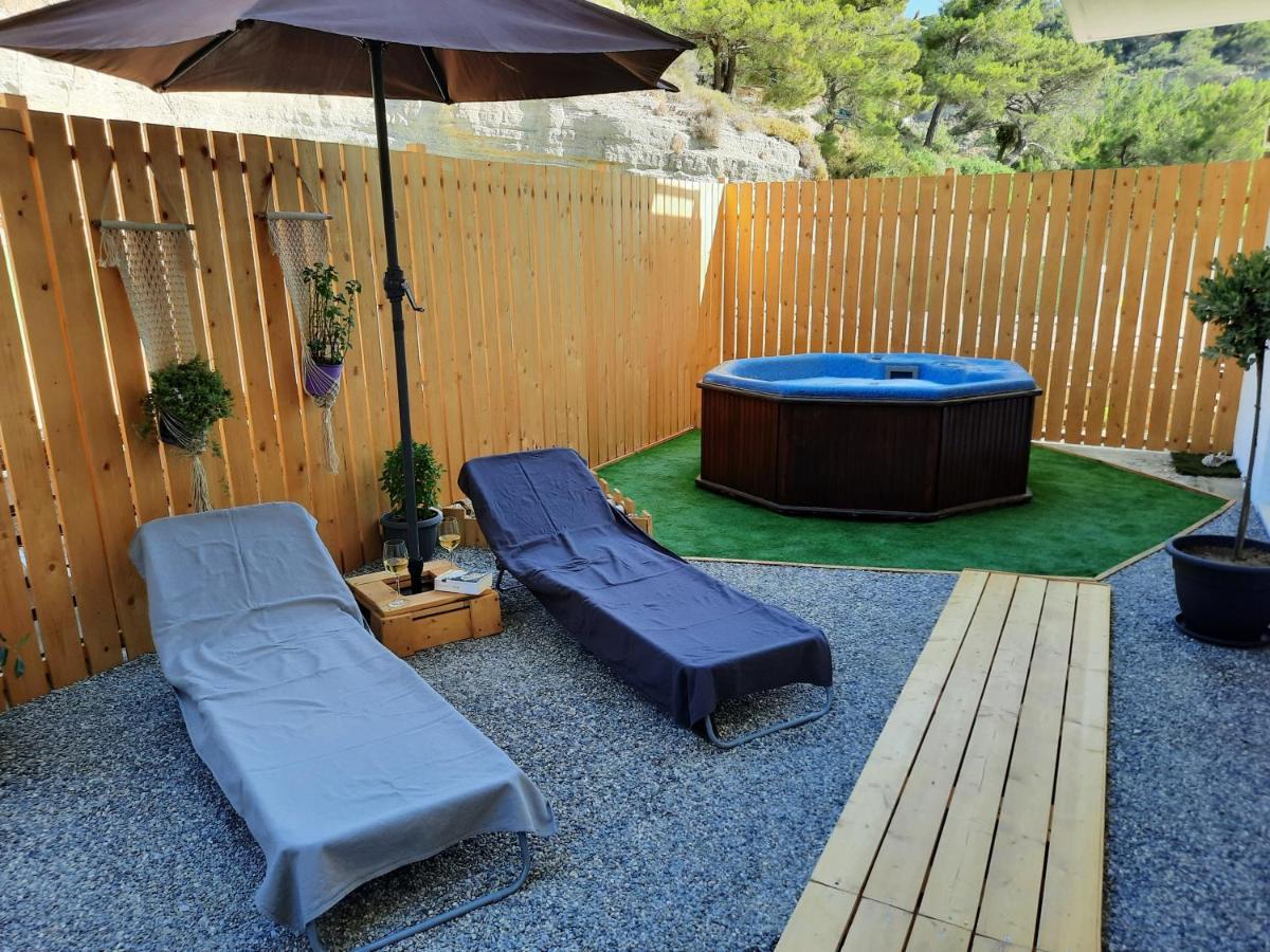 Elia Boutique Studios Kalithies 外观 照片